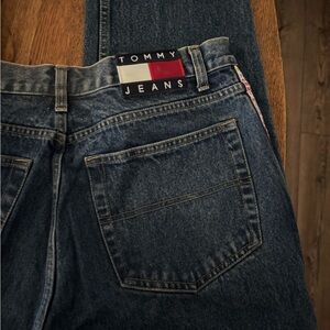 Tommy Hilfiger Men's Classic Blue Jeans